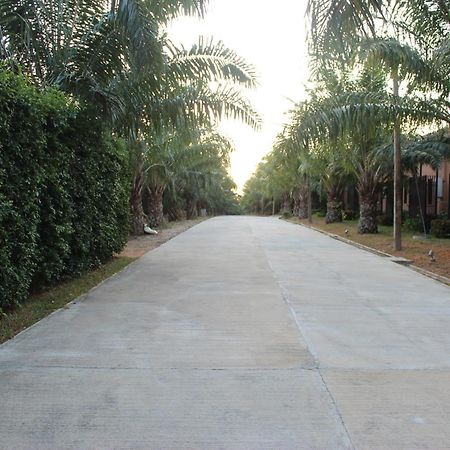Palm Inn Khok Kloi Luaran gambar